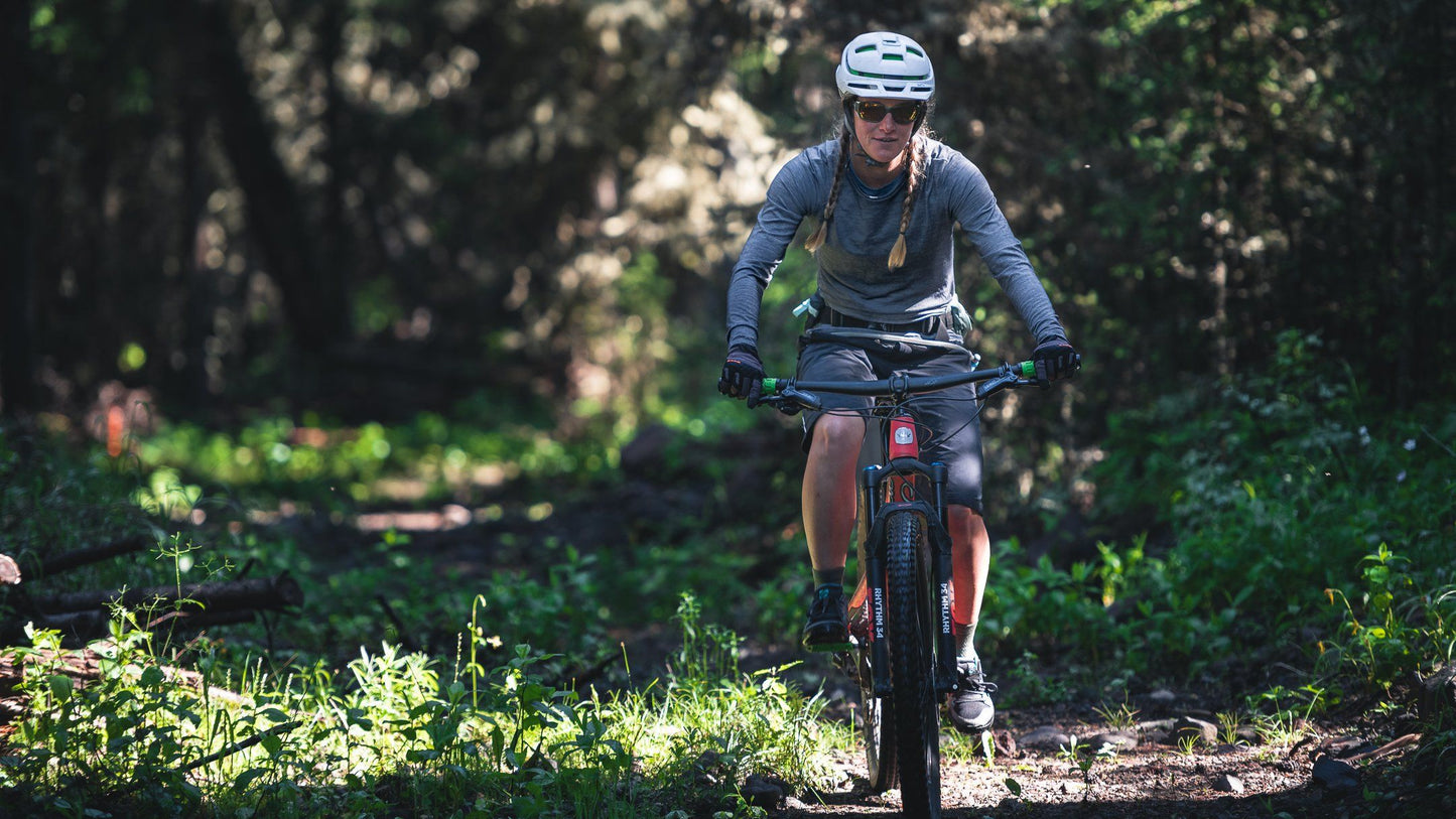 WOMEN'S LONG SLEEVE MERINO TECH TEE